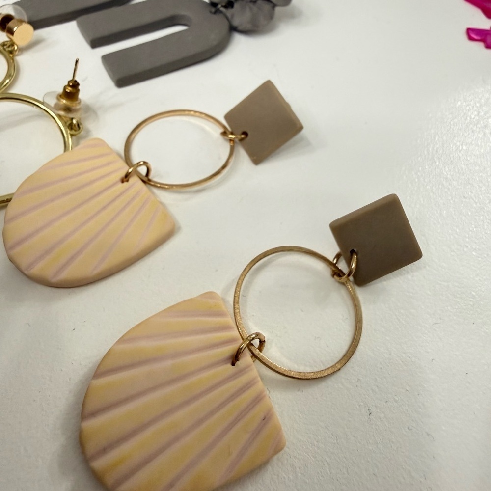 Colorful Statement Earrings Set - Picture 4 of 6